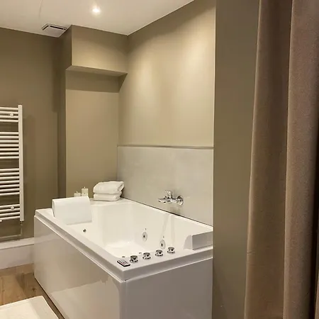 Couette-café Un Cocon En - Chic Et élégante 3*